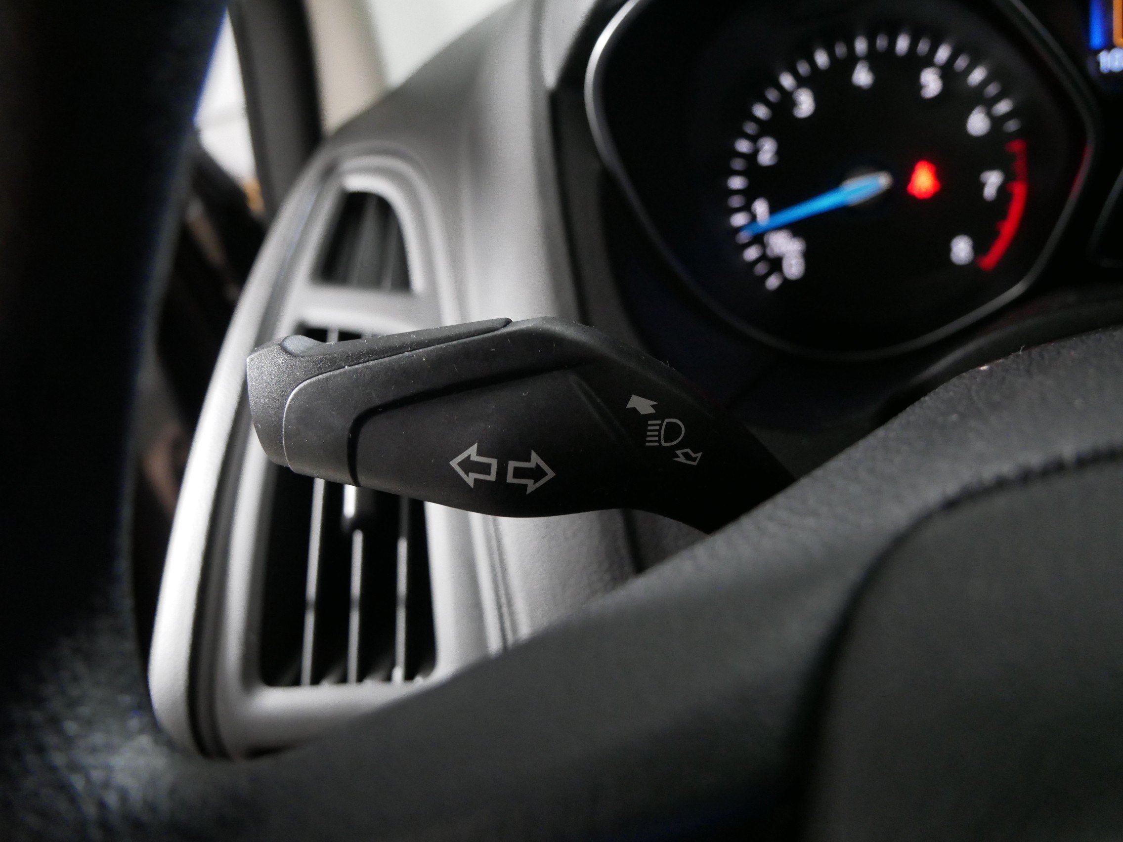 Used 2015 Ford Focus S FWD image 31