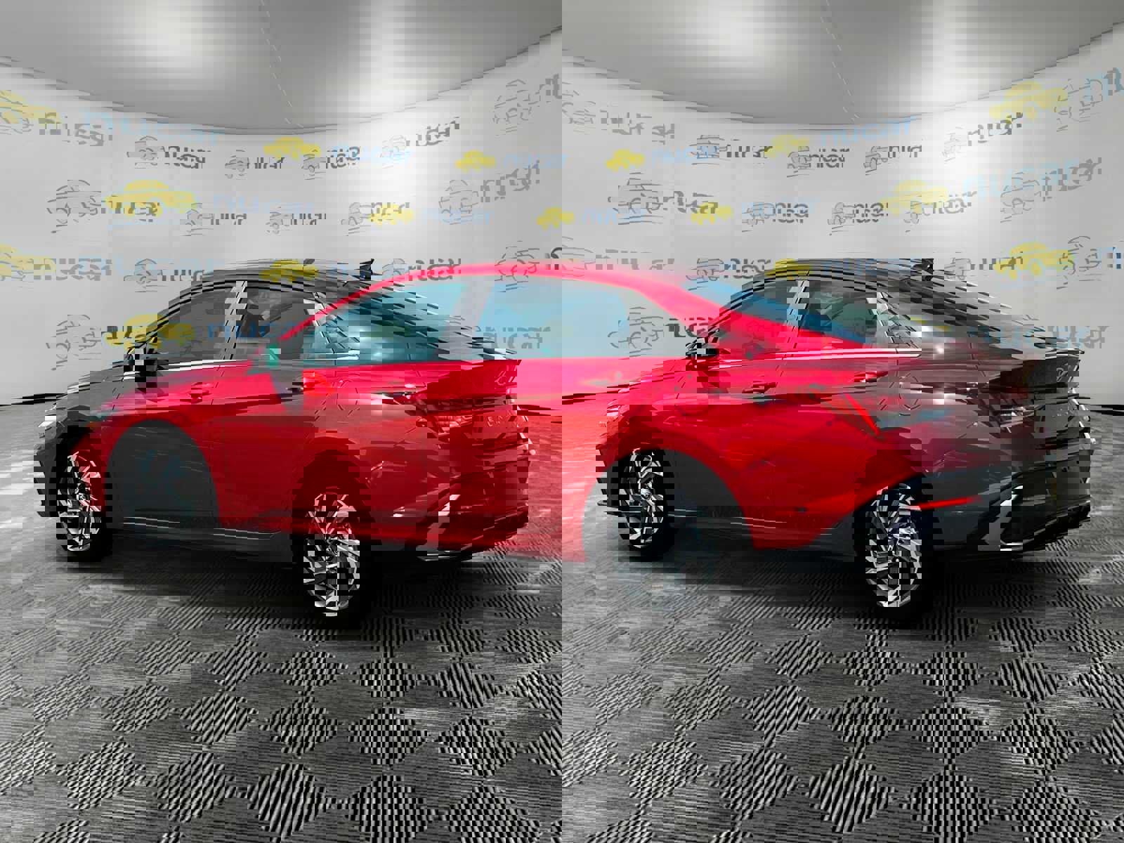 Used 2025 Hyundai Elantra Limited image 5