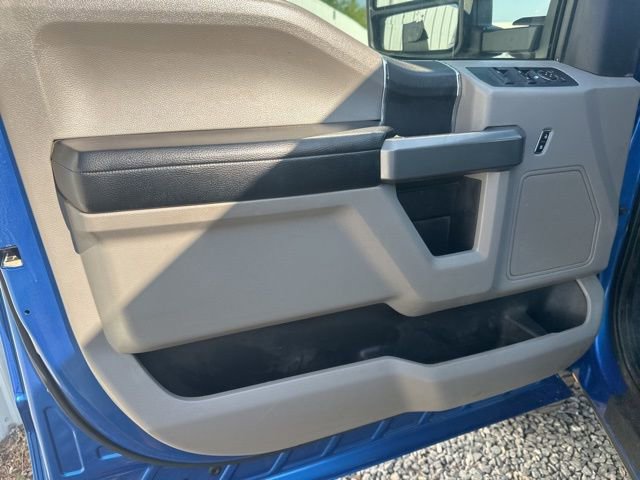 Used 2016 Ford F150 XLT image 11