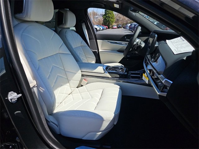 New 2025 BMW 760i xDrive image 16