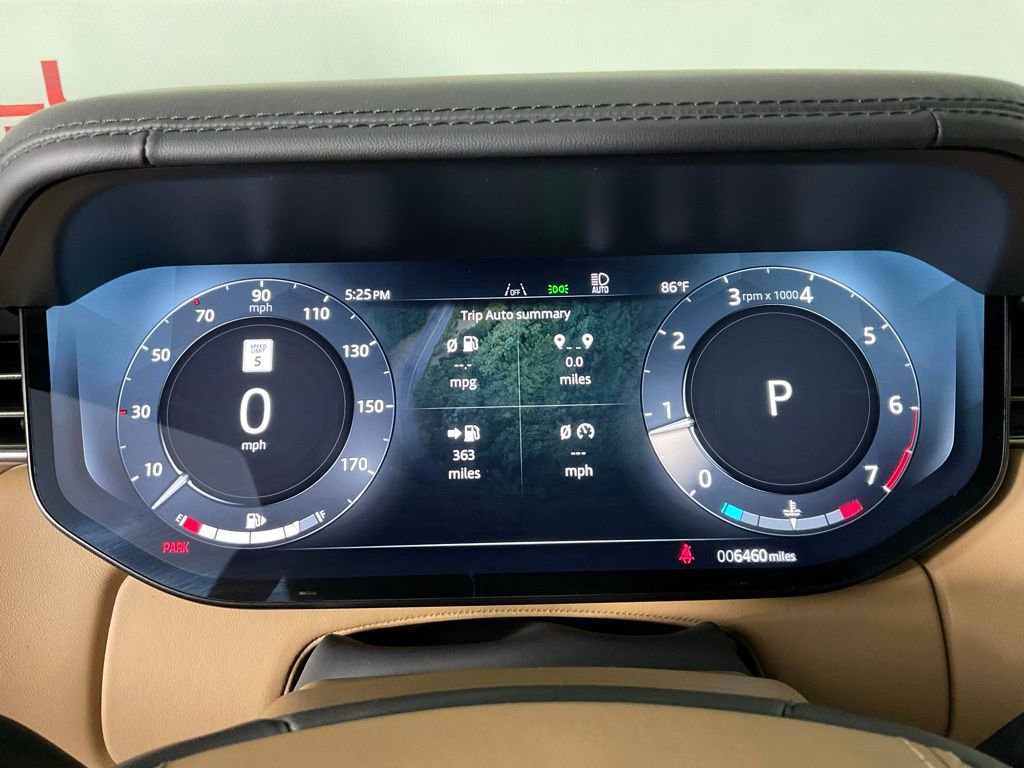 Used 2025 Land Rover Range Rover Long Wheelbase SE image 26