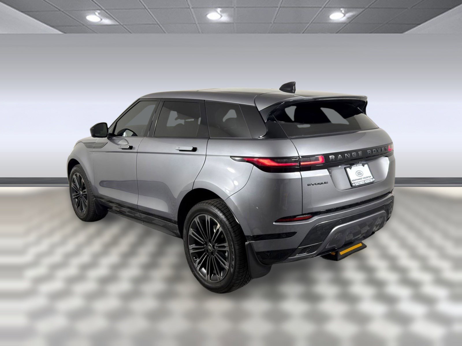 Certified 2026 Land Rover Range Rover Evoque Dynamic SE image 3