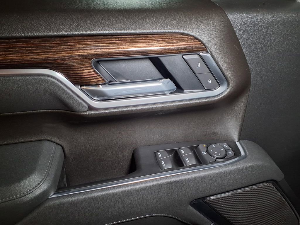 New 2026 GMC Sierra 1500 Elevation image 16