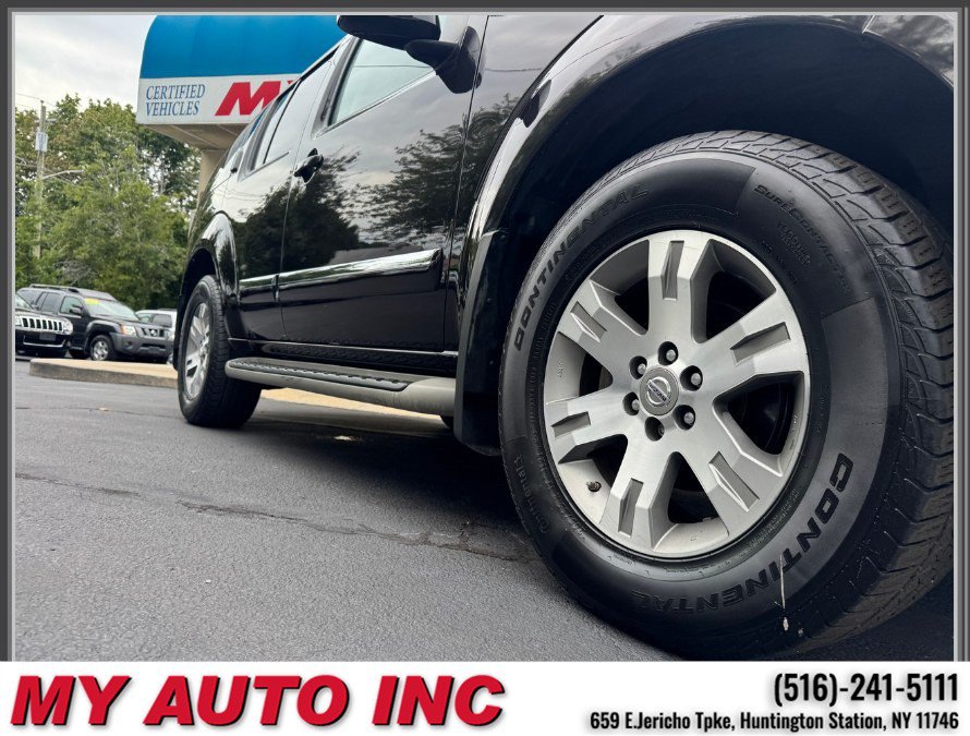 Used 2012 Nissan Pathfinder Silver w/ DVD Entertainment Pkg AWD/4WD image 9