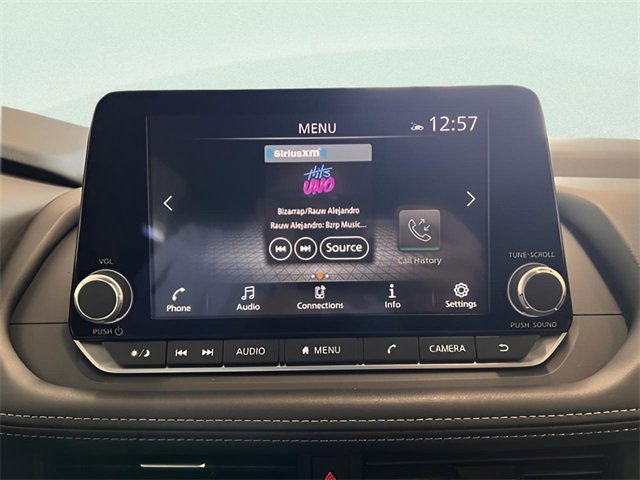 Used 2025 Nissan Rogue SV image 23