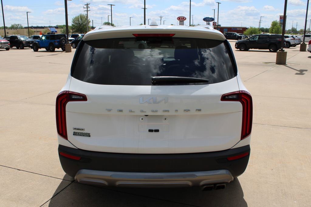 Used 2022 Kia Telluride SX AWD/4WD image 16