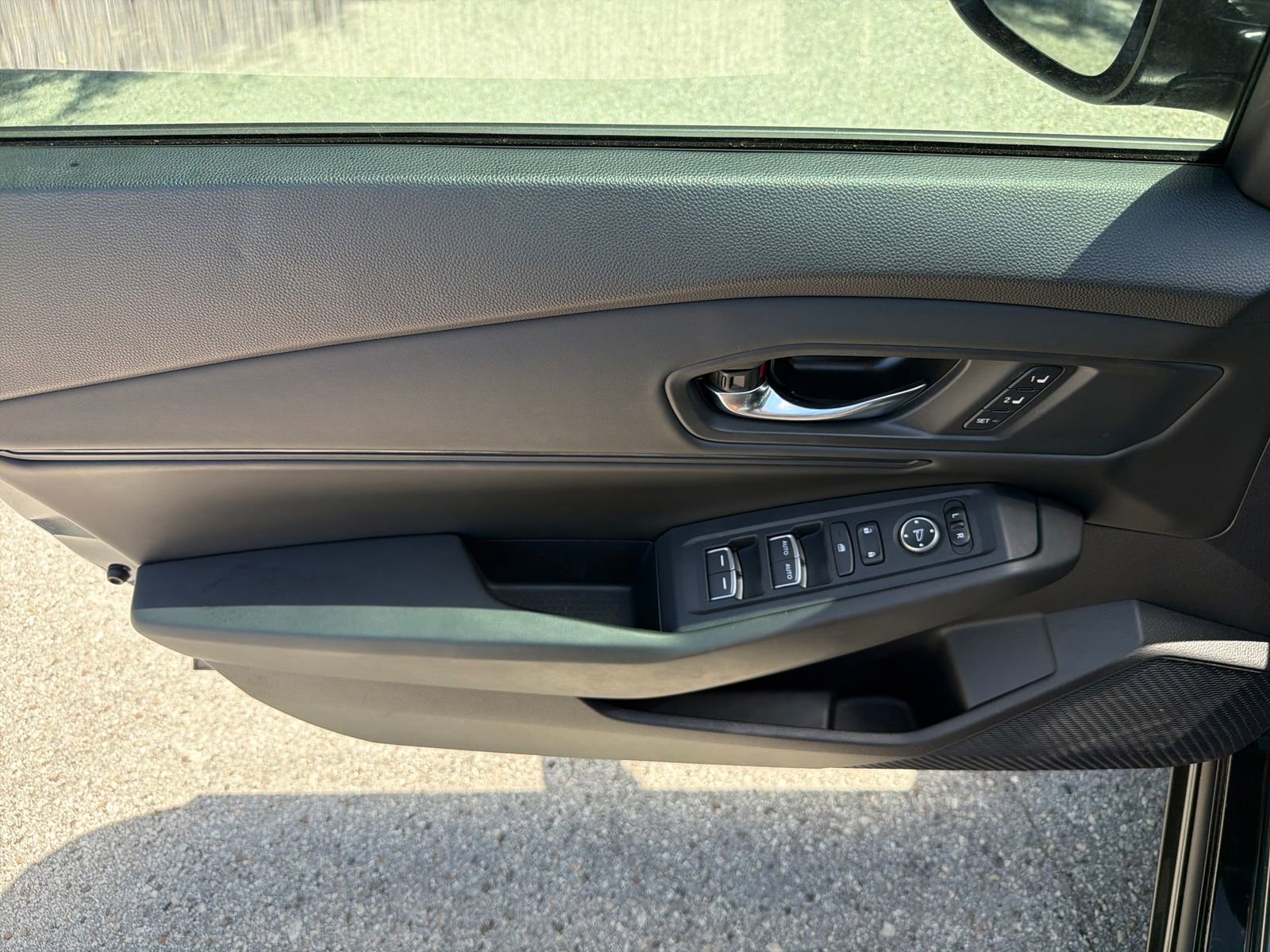 Used 2024 Honda Accord EX-L image 19