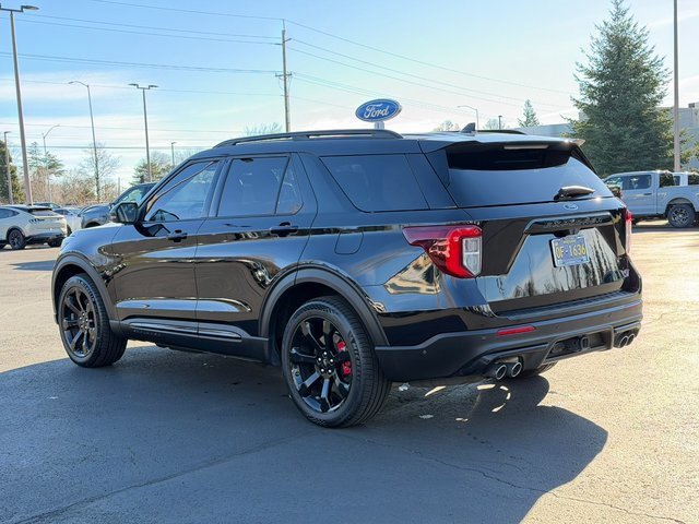 Used 2020 Ford Explorer ST w/ ST Street Pack image 5