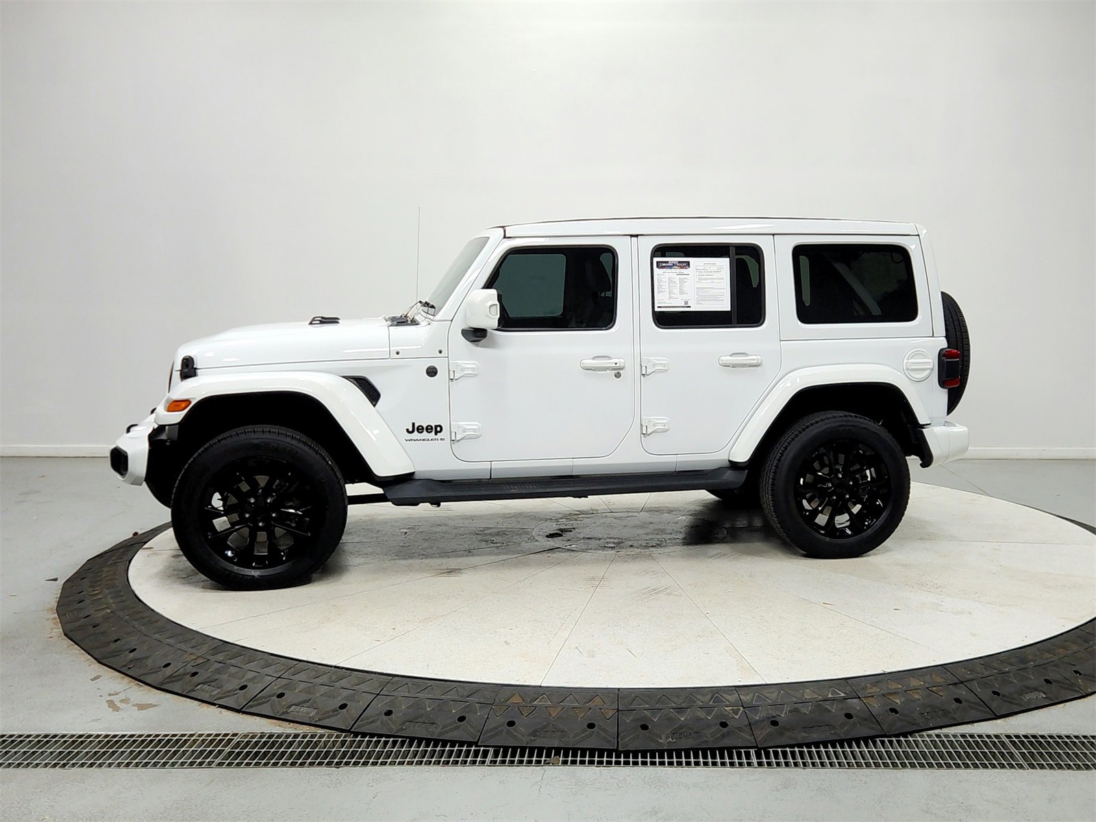 Used 2023 Jeep Wrangler Altitude image 4