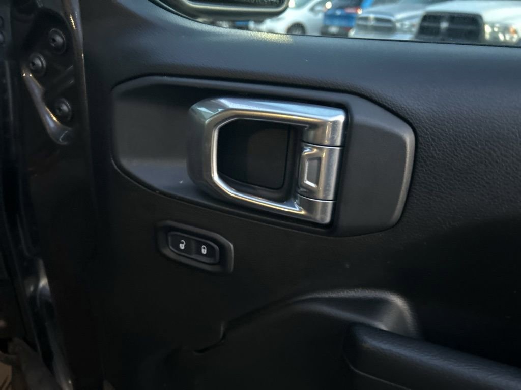 Used 2022 Jeep Wrangler Unlimited Sport image 47