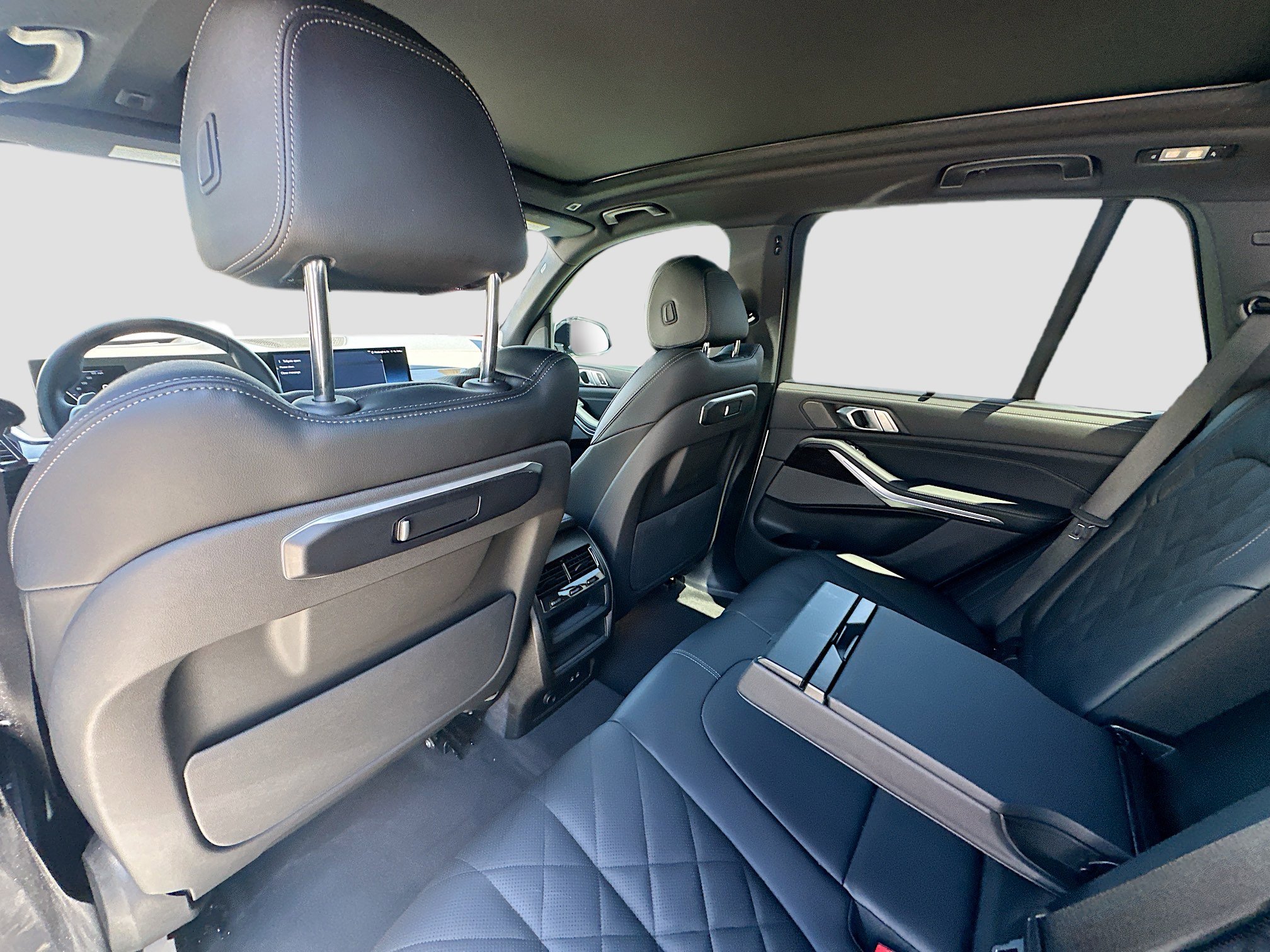 Used 2026 BMW X5 xDrive40i w/ Executive Package image 27