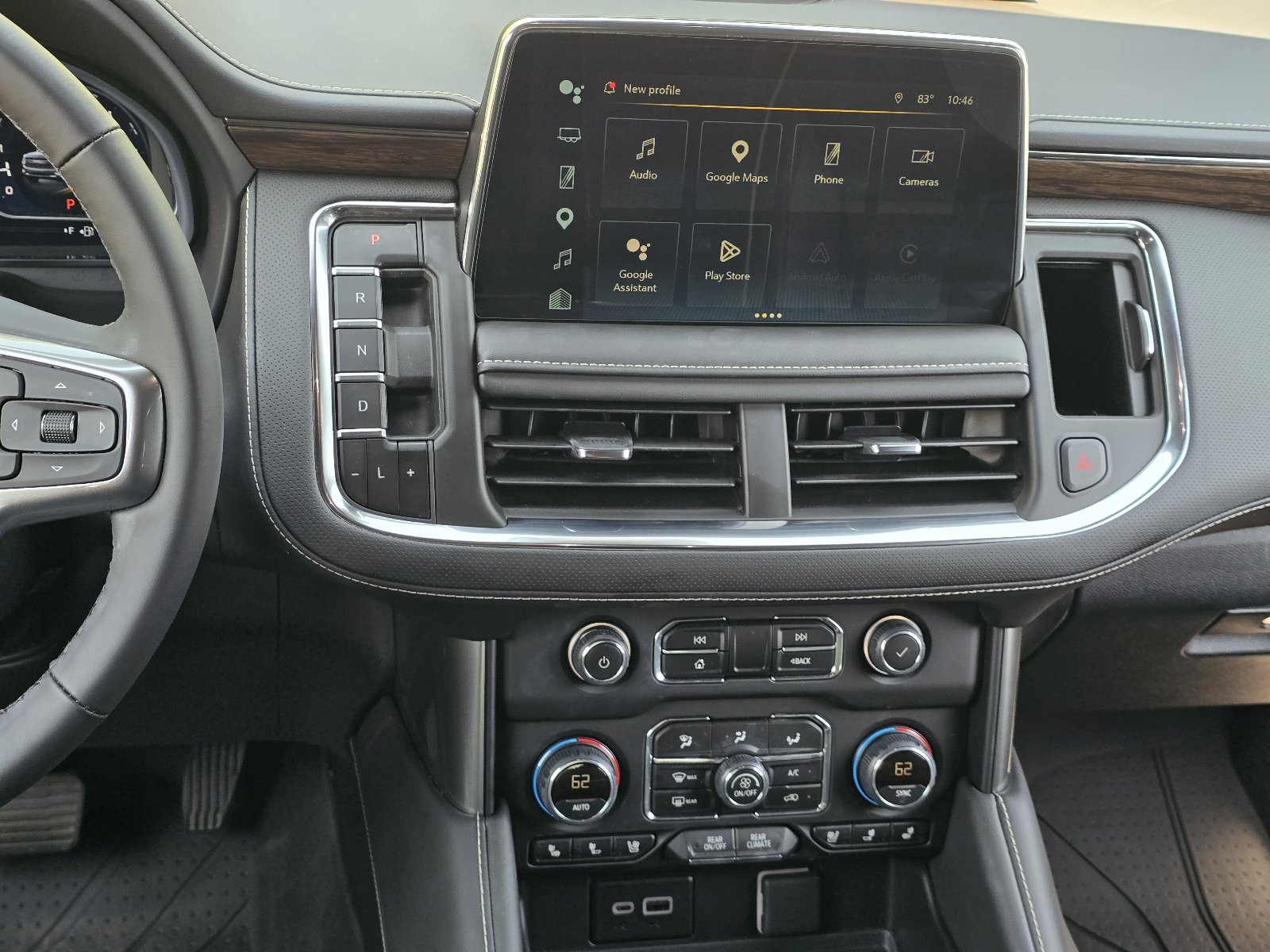 Used 2024 Chevrolet Tahoe Premier AWD/4WD image 16