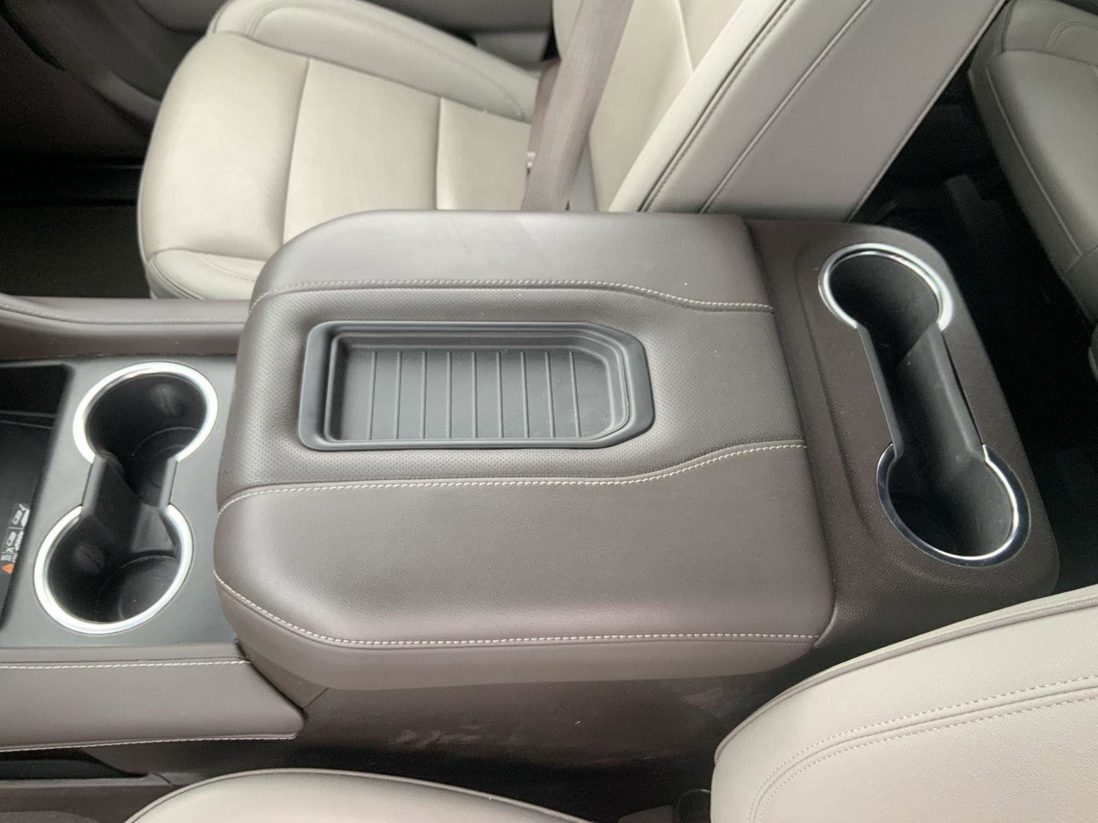 Used 2023 GMC Yukon SLT image 52