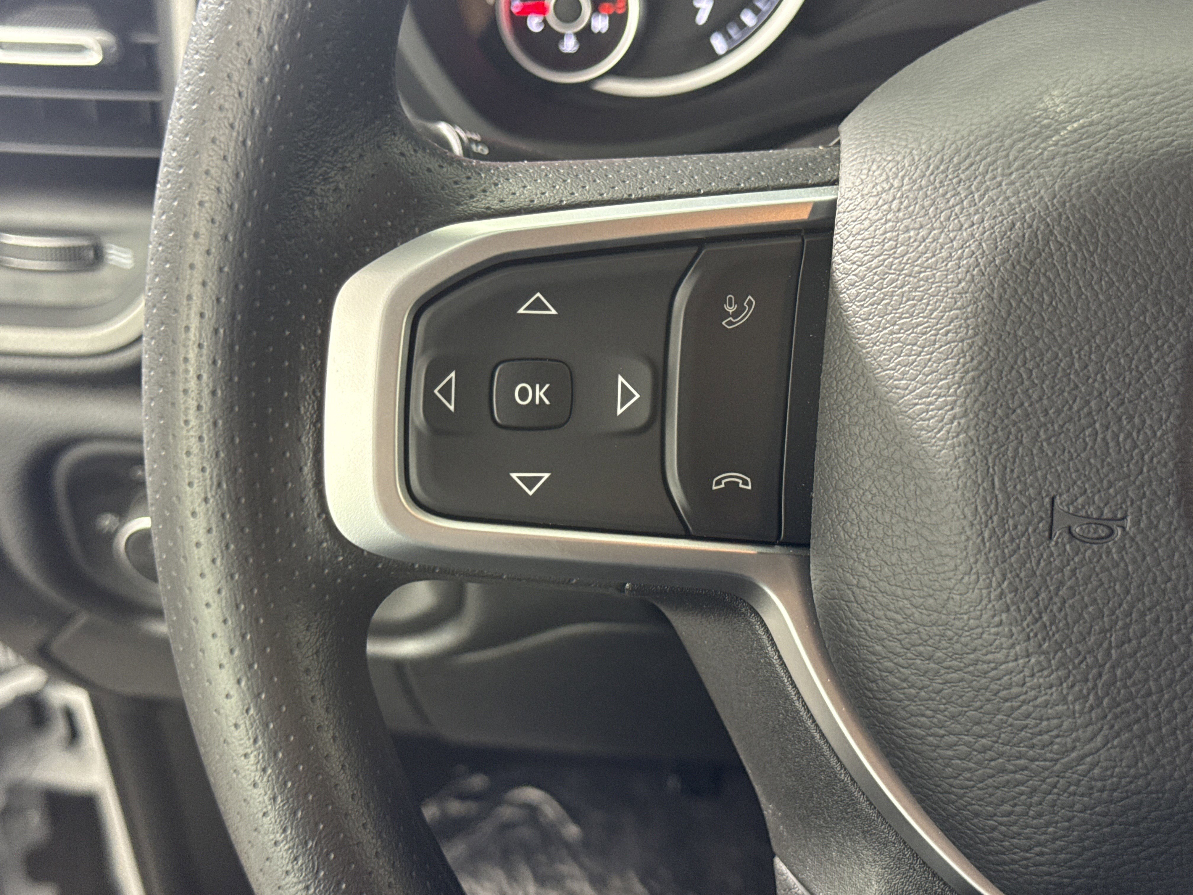 New 2026 RAM 2500 Tradesman AWD/4WD image 17