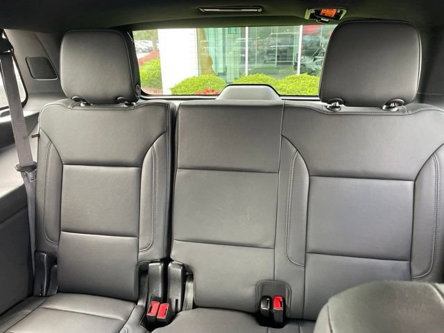 Used 2024 Chevrolet Tahoe LT AWD/4WD image 32