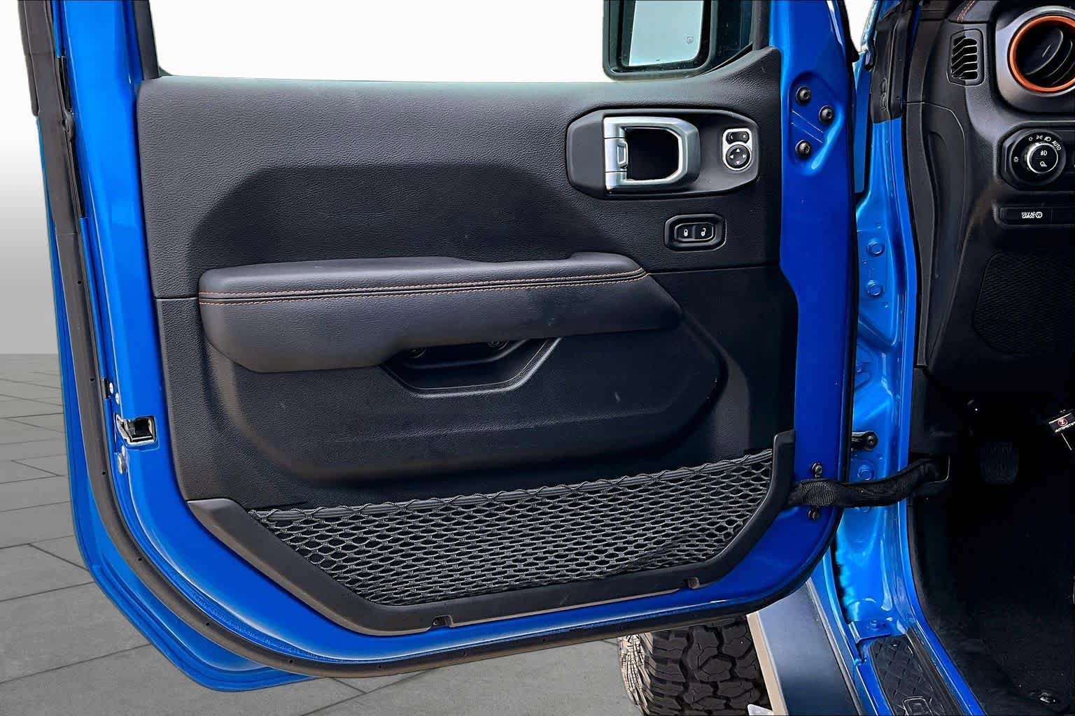 Used 2022 Jeep Gladiator Mojave w/ LED Lighting Group AWD/4WD image 22