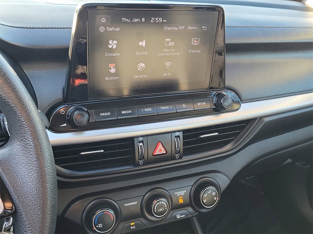 Used 2023 Kia Forte LXS image 8