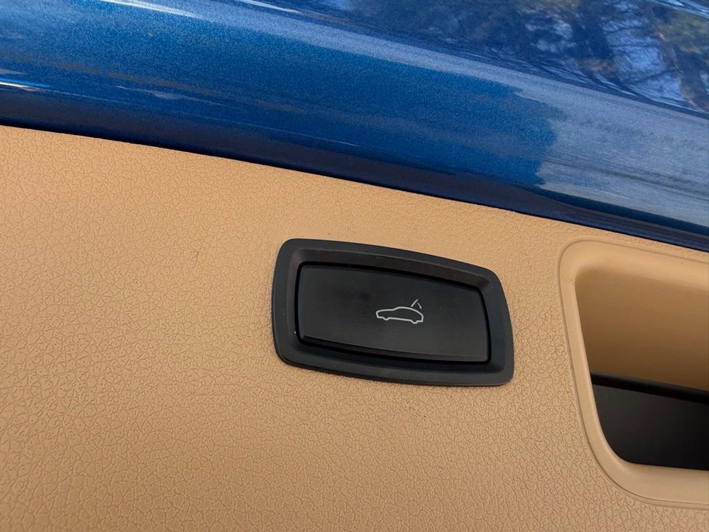 Used 2015 Porsche Macan S image 8