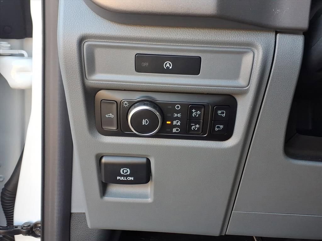 Used 2025 Ford F150 XLT w/ Equipment Group 302A MID image 19