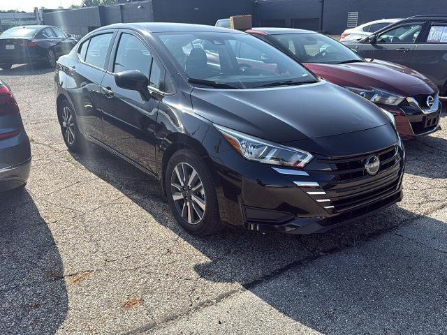 Certified 2024 Nissan Versa SV w/ Trunk Package FWD image 1