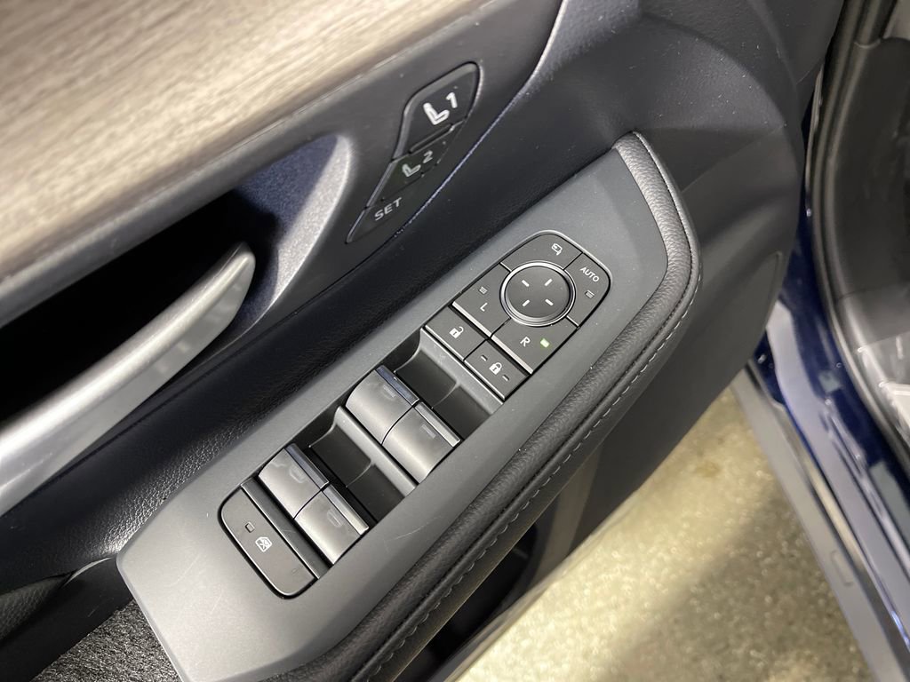 New 2026 Toyota Grand Highlander Platinum image 16