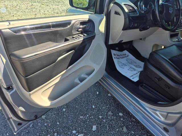 Used 2019 Dodge Grand Caravan SXT FWD image 10