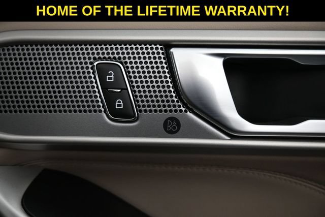 Used 2021 Ford Explorer Limited w/ Equipment Group 301A AWD/4WD image 53
