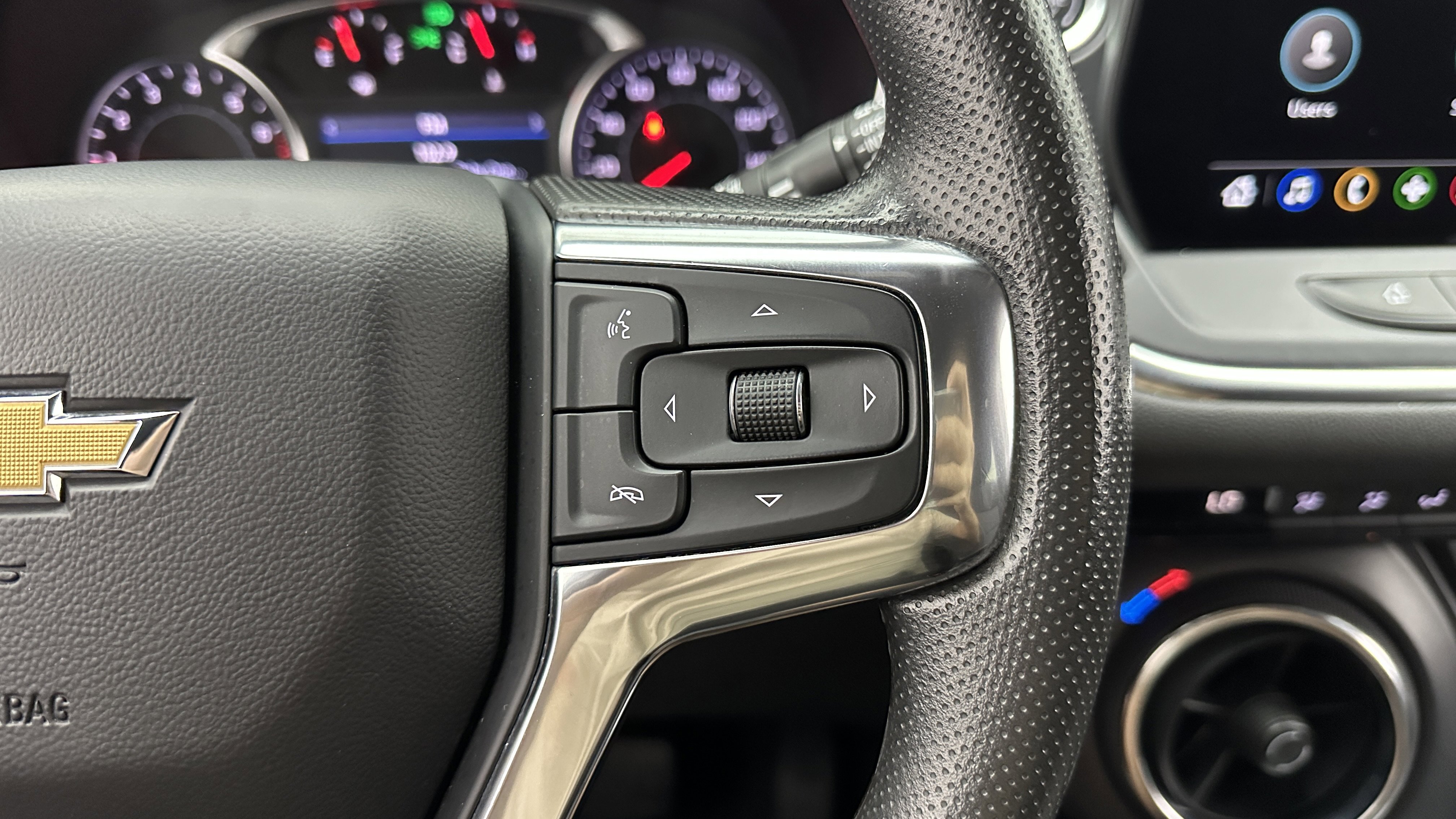 Used 2023 Chevrolet Blazer LT image 23