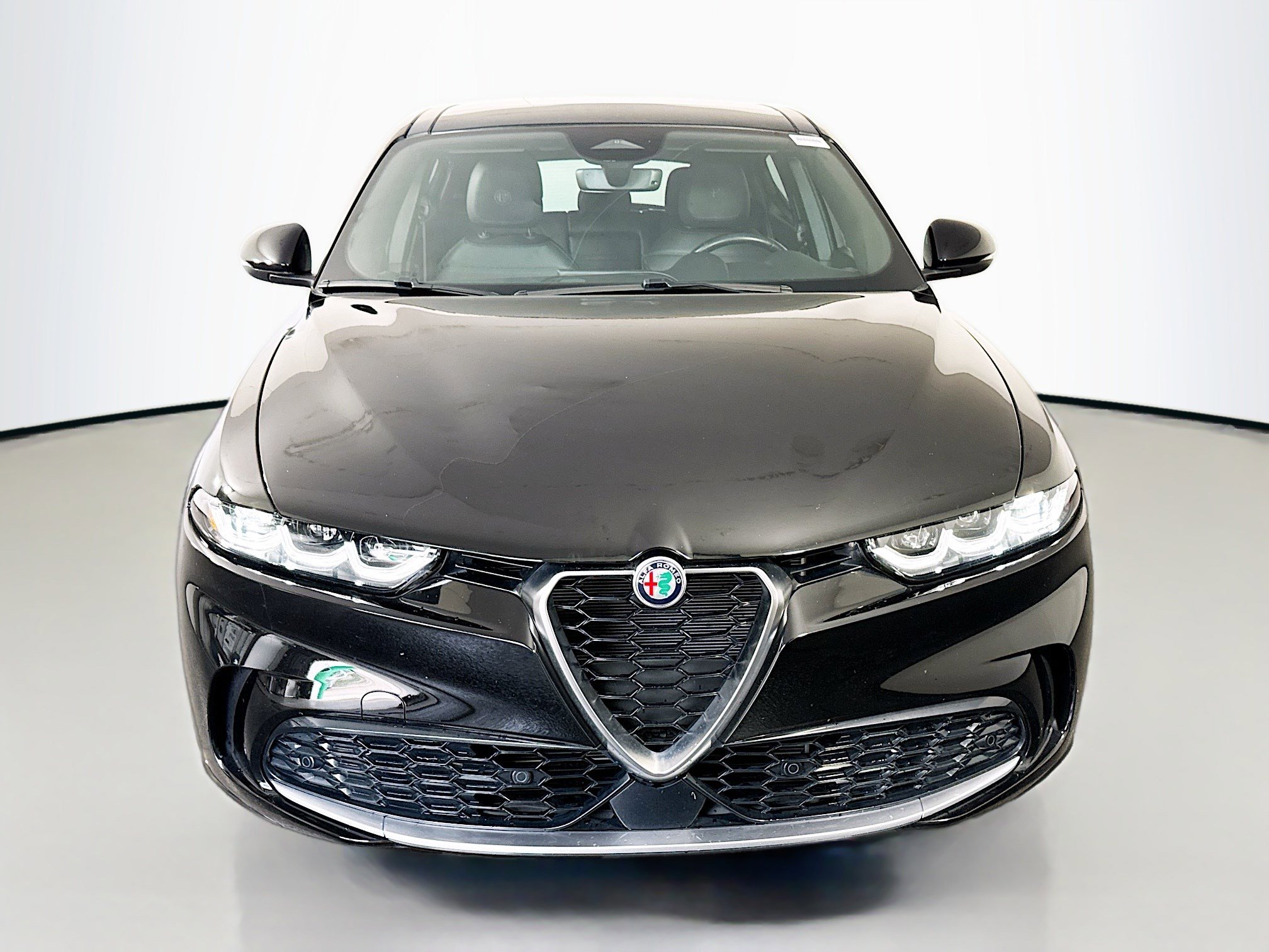 Used 2024 Alfa Romeo Tonale Ti AWD/4WD image 2