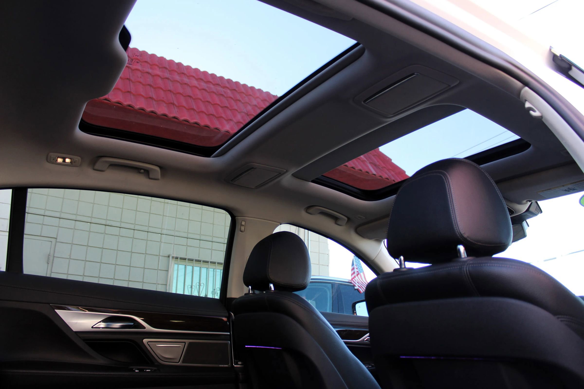 Used 2019 BMW 740i w/ Cold Weather Package image 10