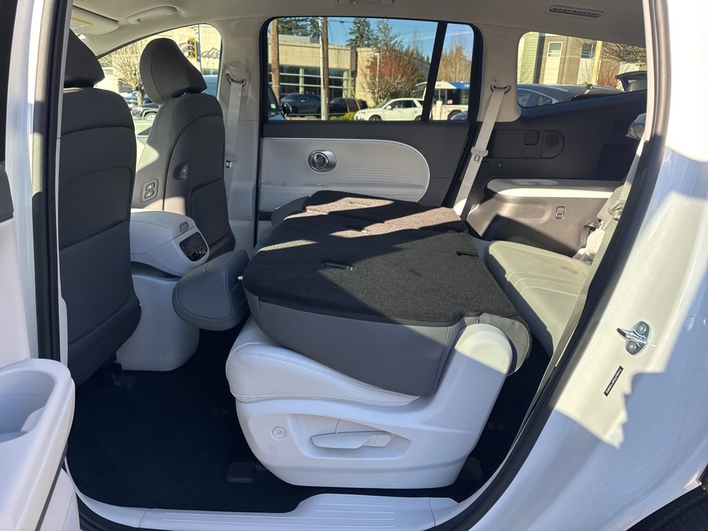 Used 2026 Hyundai Ioniq 9 SEL image 39