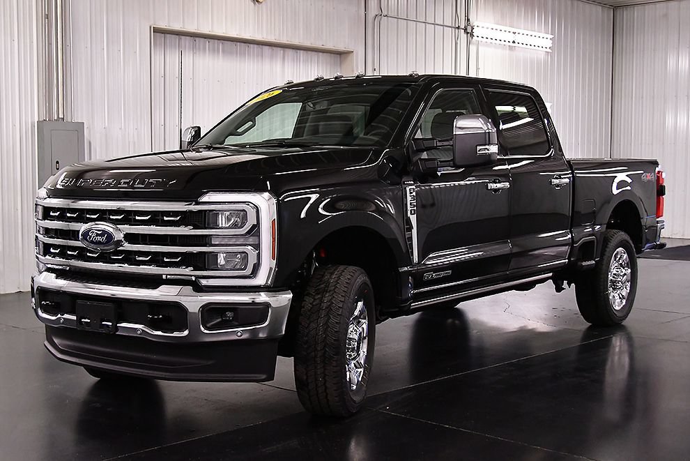 New 2026 Ford F350 Lariat w/ Lariat Ultimate Package AWD/4WD image 3