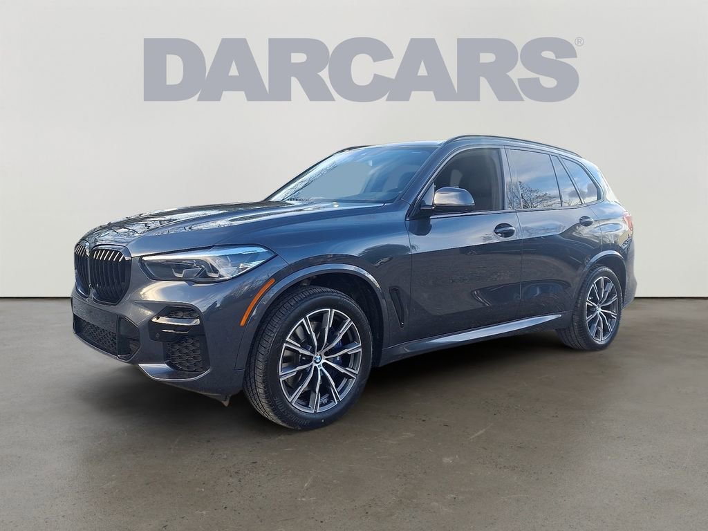Certified 2022 BMW X5 xDrive40i w/ M Sport Package image 3