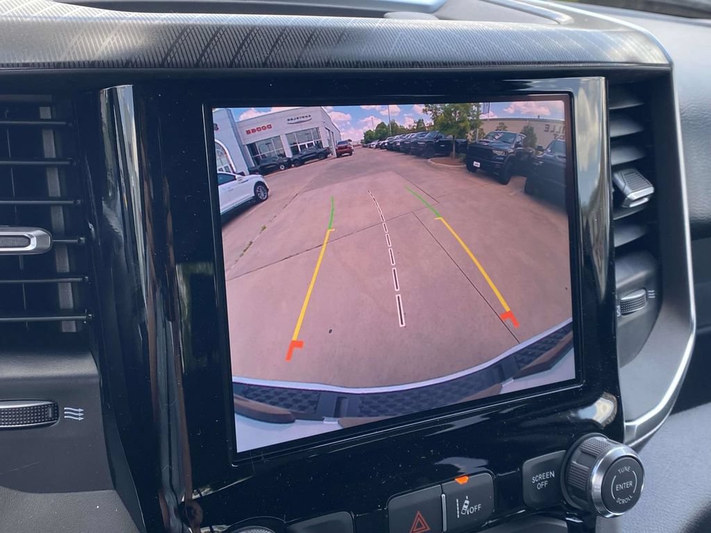 New 2026 RAM 1500 Express AWD/4WD image 23