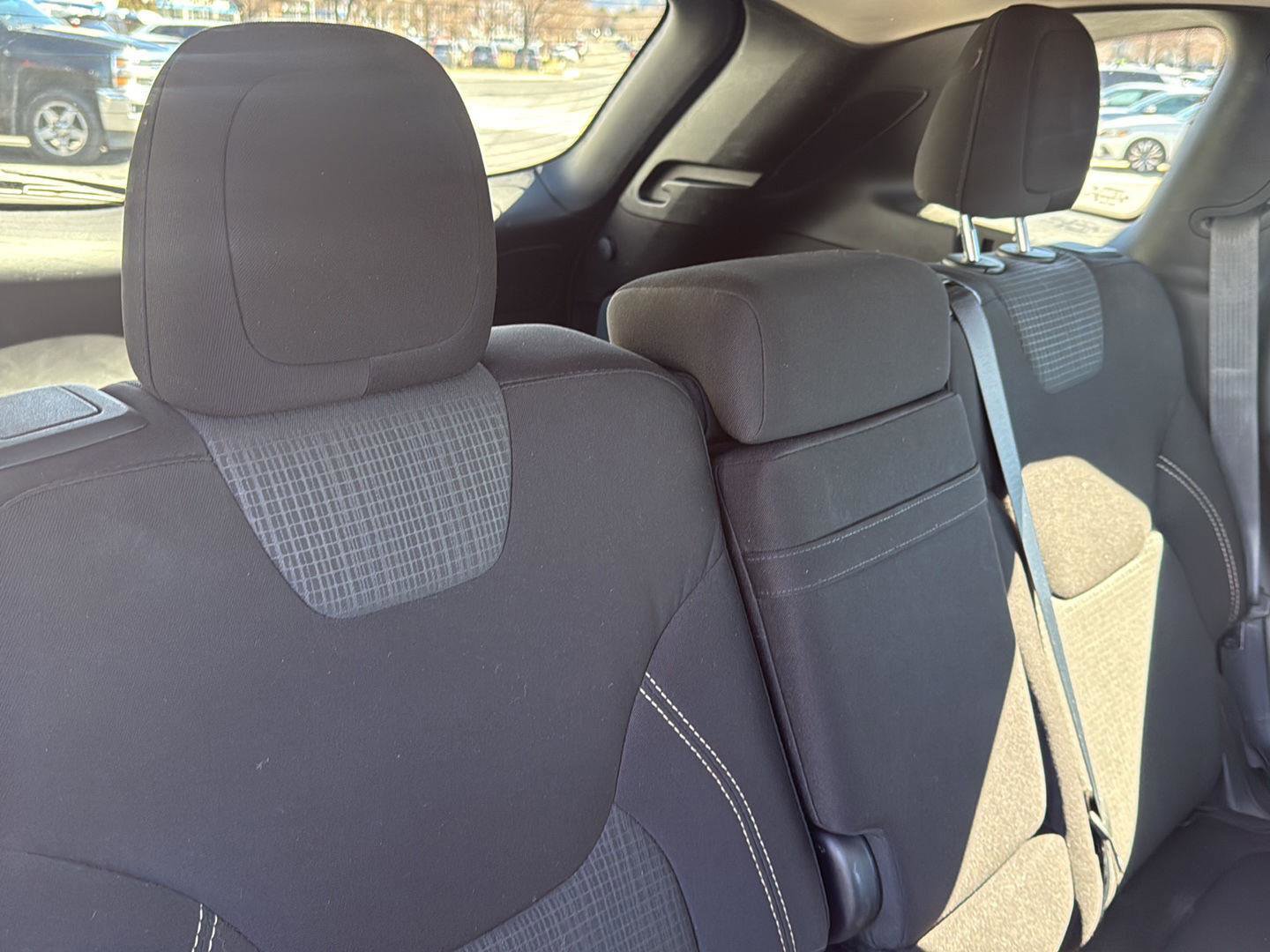 Used 2016 Jeep Cherokee Latitude w/ Cold Weather Group image 29