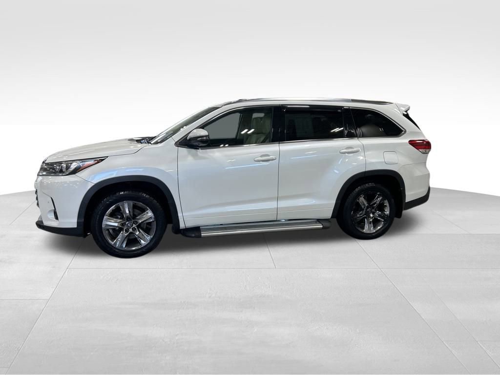 Used 2018 Toyota Highlander Limited Platinum image 4