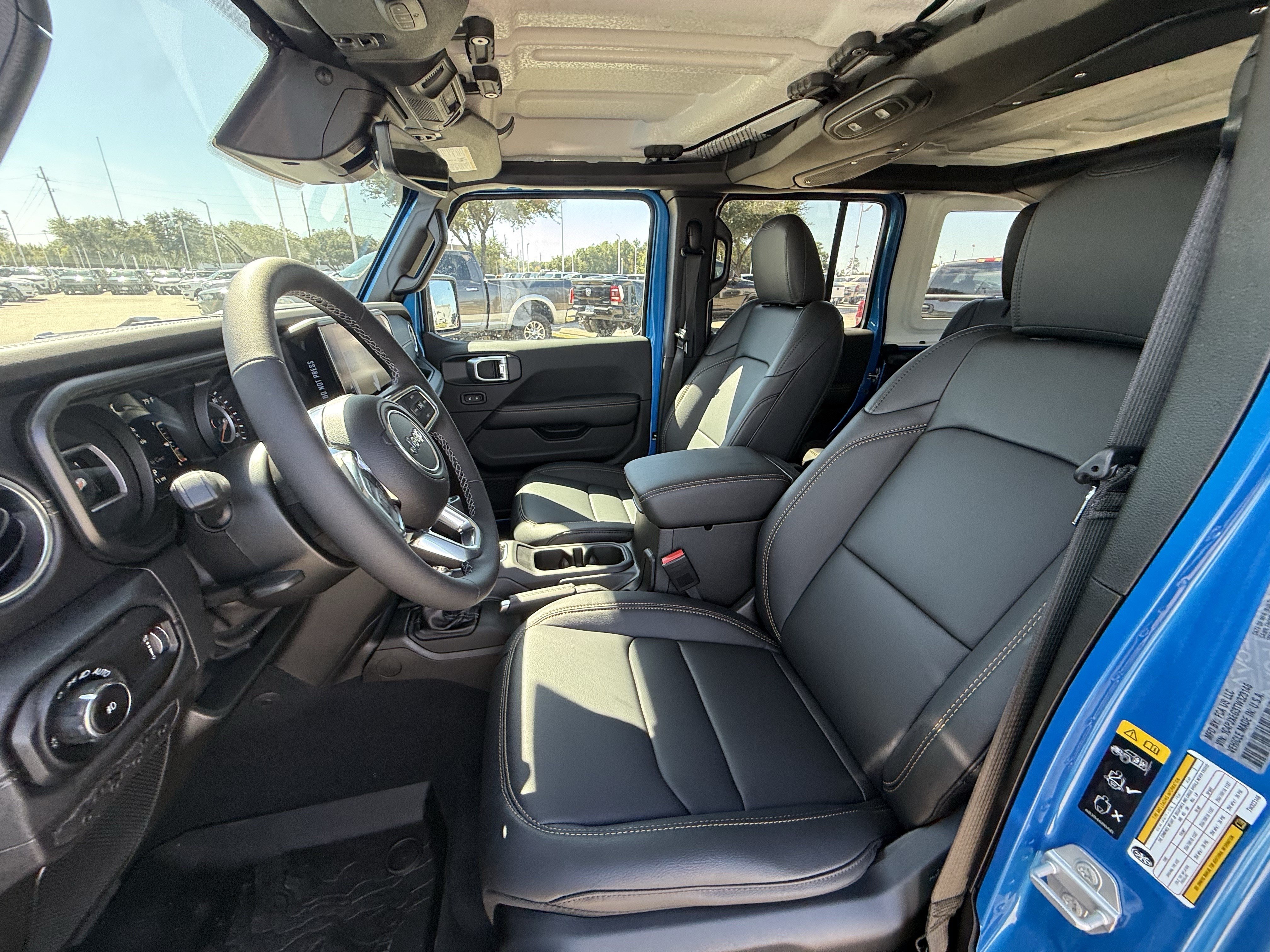 New 2026 Jeep Wrangler Unlimited Sahara AWD/4WD image 17