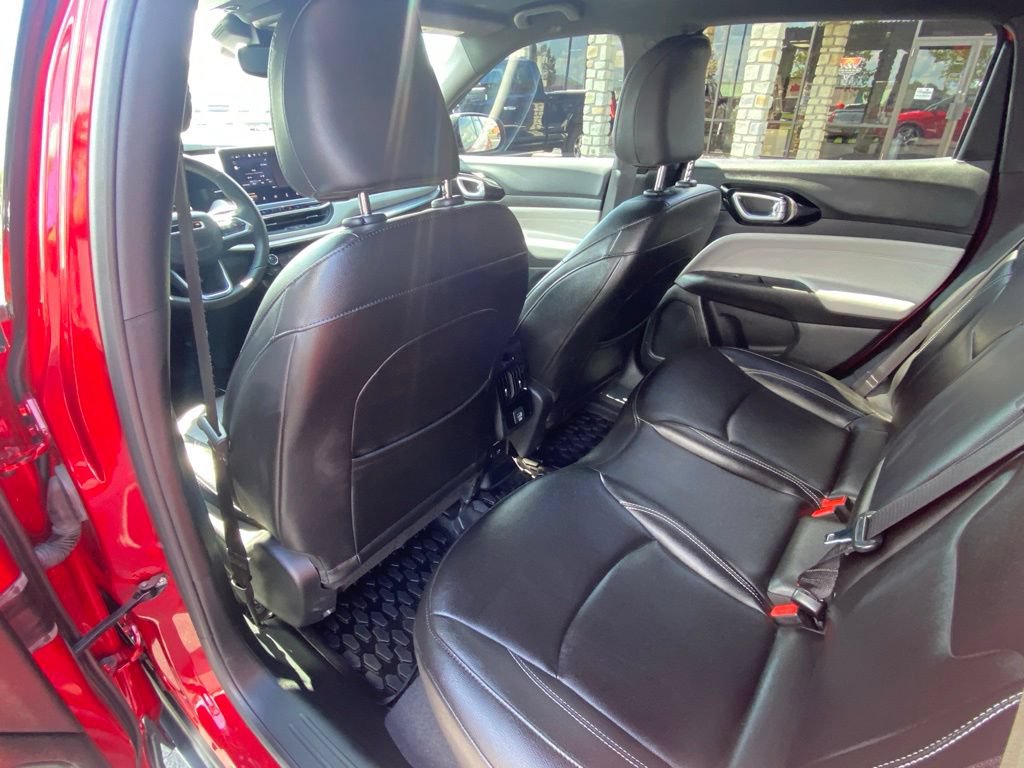 Used 2025 Jeep Compass Limited AWD/4WD image 43