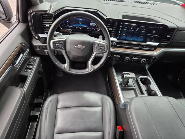 Certified 2025 Chevrolet Silverado 1500 RST w/ Dark Appearance Package AWD/4WD image 12