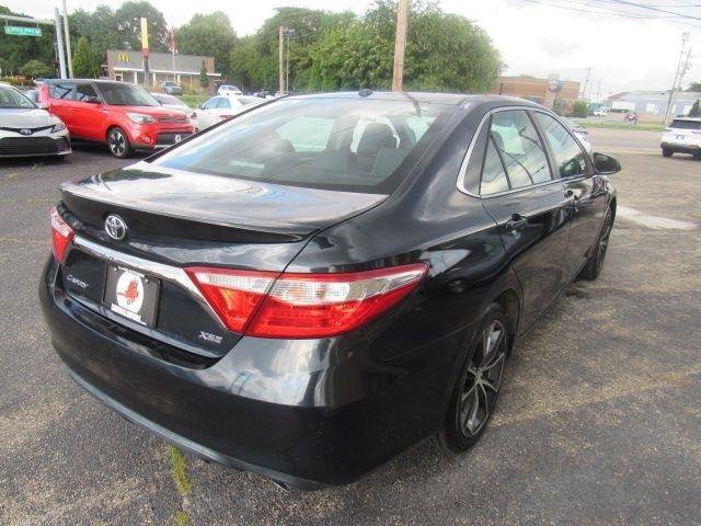 Used 2015 Toyota Camry XSE FWD image 9