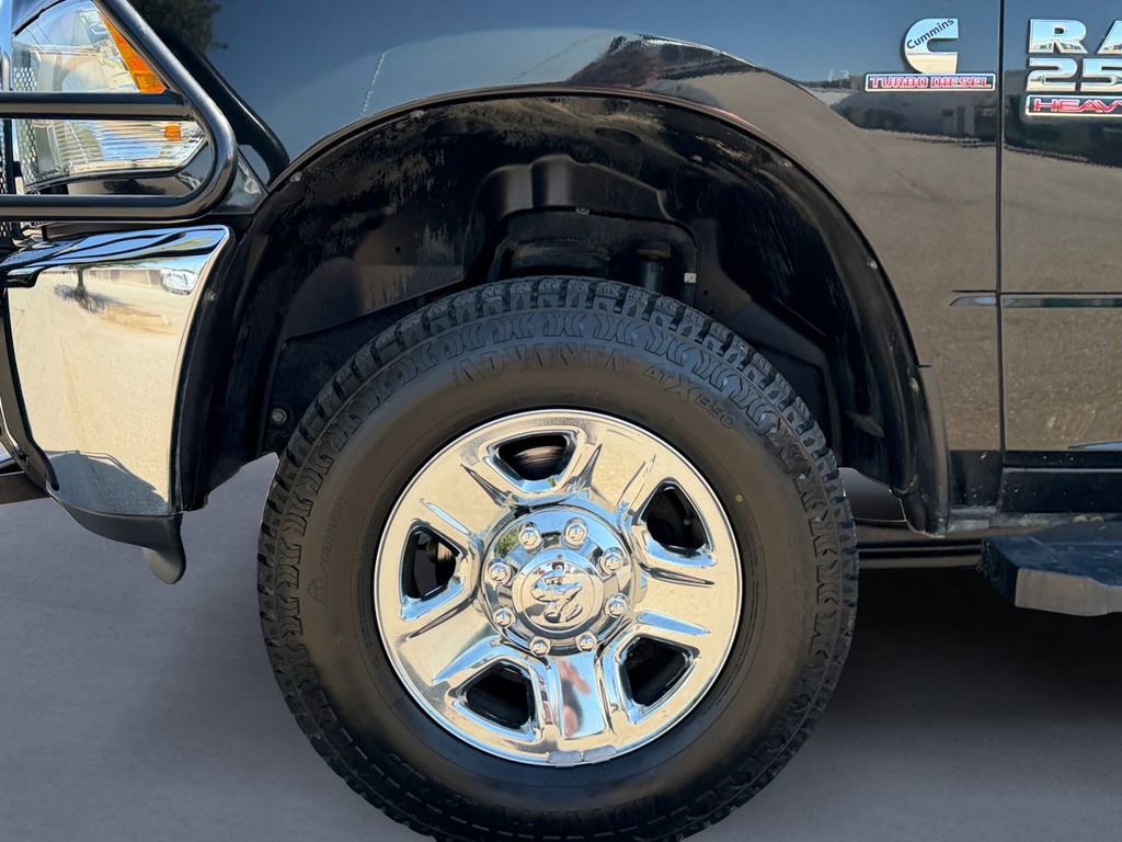 Used 2018 RAM 2500 Tradesman w/ Chrome Appearance Group image 9