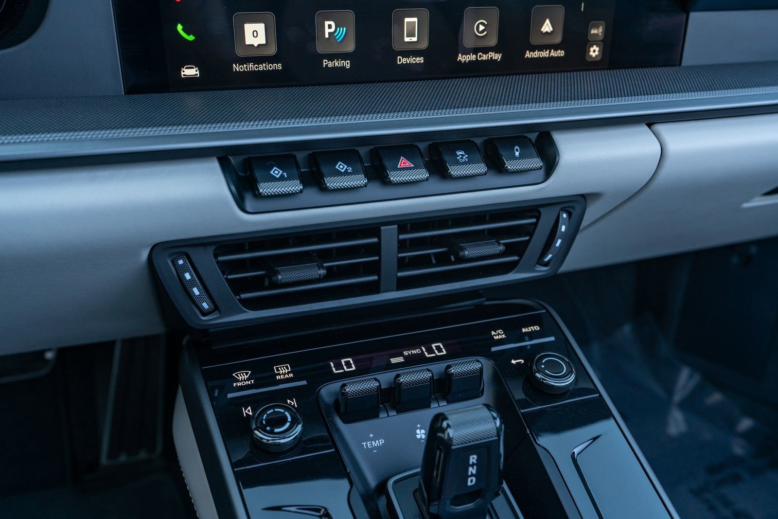 Used 2025 Porsche 911 Carrera image 33