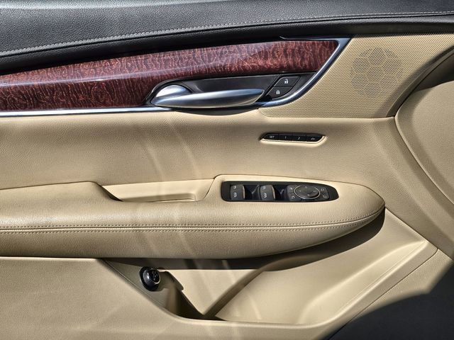 Used 2017 Cadillac XT5 Luxury w/ Driver Awareness Package image 18