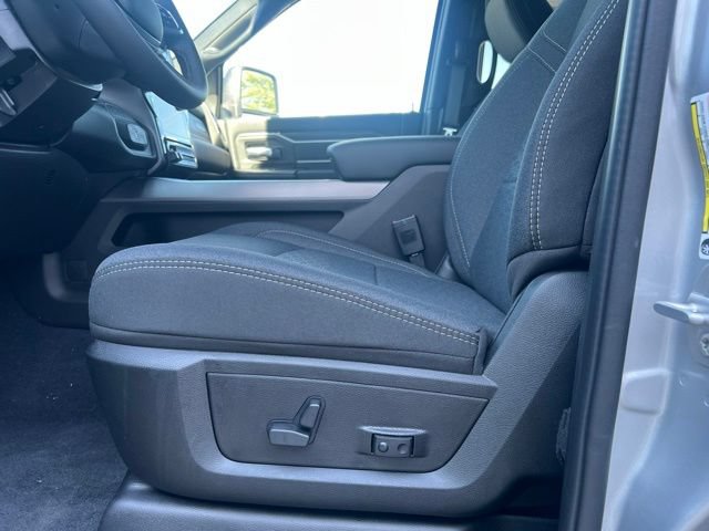 New 2026 RAM 2500 Big Horn AWD/4WD image 17