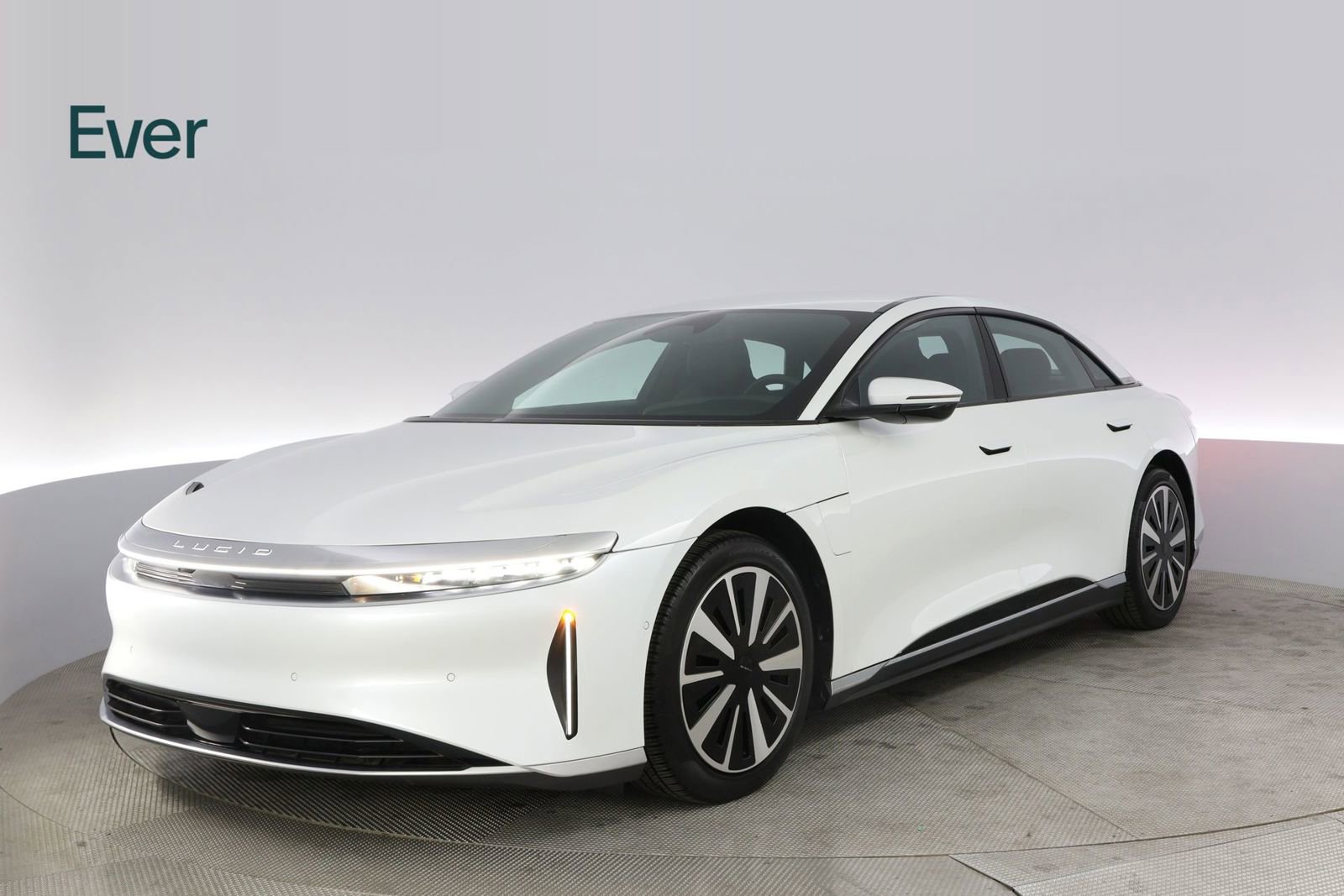 Used 2023 Lucid Air Pure image 2