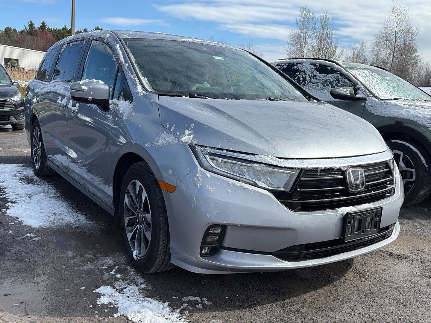 Used 2023 Honda Odyssey EX-L image 2