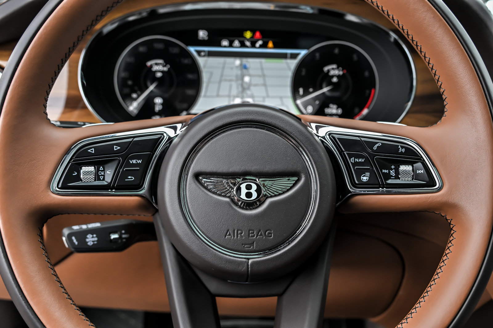 Used 2022 Bentley Bentayga AWD/4WD image 33