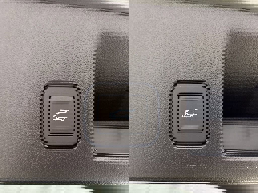 New 2026 Chevrolet Equinox EV LT w/ Convenience Package II image 33