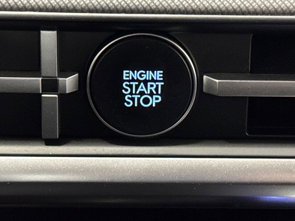 Used 2025 Hyundai Santa Fe XRT image 24