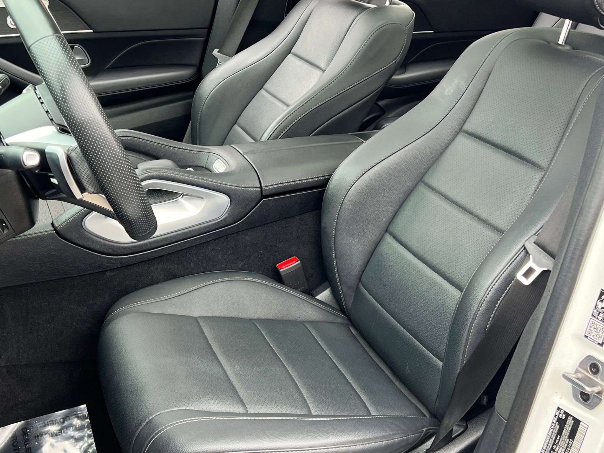 Used 2024 Mercedes-Benz GLS 450 4MATIC image 4